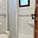 Casa Con Terraza Y Hermoso Jardin Comunal بيت للعطل نيرخا