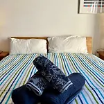 別荘 Casa Con Terraza Y Hermoso Jardin Comunal *