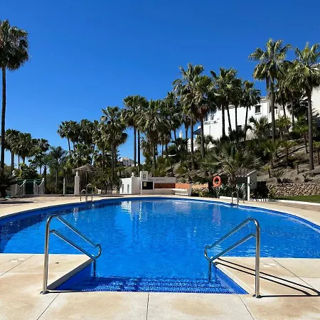 Casa Con Terraza Y Hermoso Jardin Comunal Holiday home
