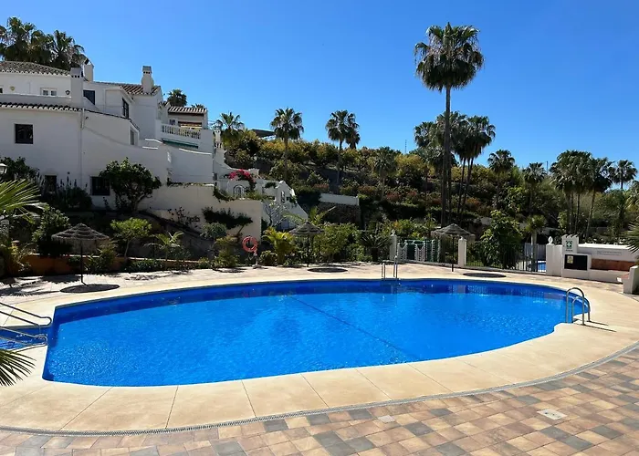 別荘 Casa Con Terraza Y Hermoso Jardin Comunal ネルハ