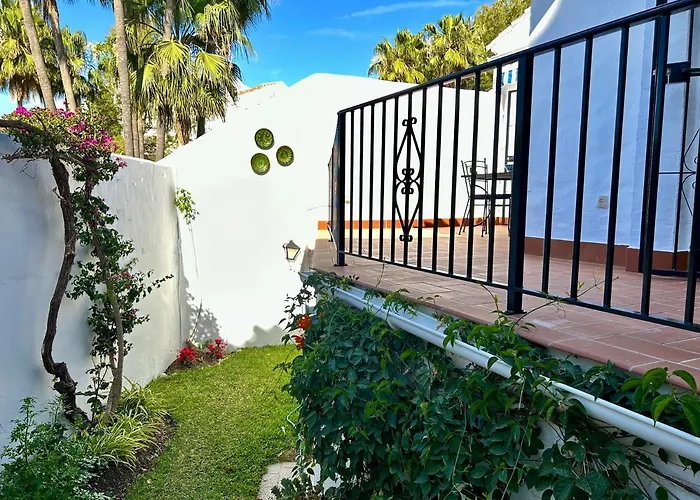 別荘 Casa Con Terraza Y Hermoso Jardin Comunal *