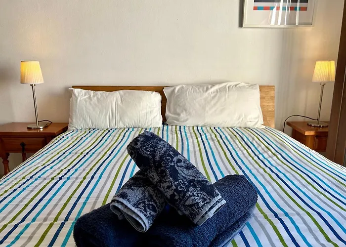 別荘 Casa Con Terraza Y Hermoso Jardin Comunal *