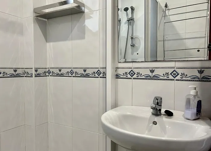 別荘 Casa Con Terraza Y Hermoso Jardin Comunal