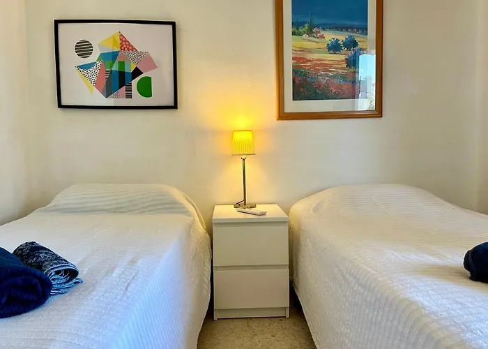 Casa Con Terraza Y Hermoso Jardin Comunal בית נופש