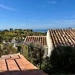 Дом отдыха Casa Con Terraza Y Hermoso Jardin Comunal *